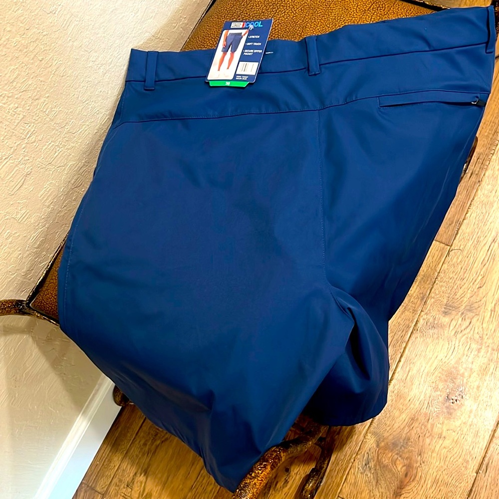 Brand New 32 Degrees Cool Stretch, Zip Pockets, Comfort Soft Sport Performance!